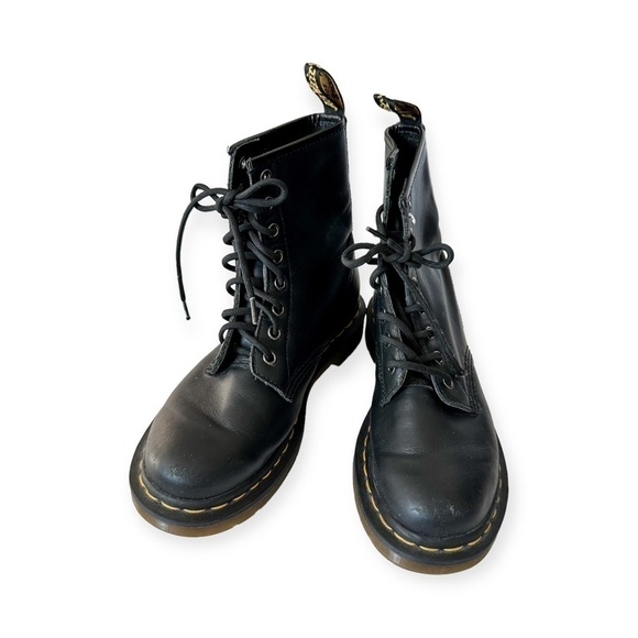 Dr.‎ Martens Women's 8-Eye Boots, Black  Leather, Size 7 - Picture 2 of 14